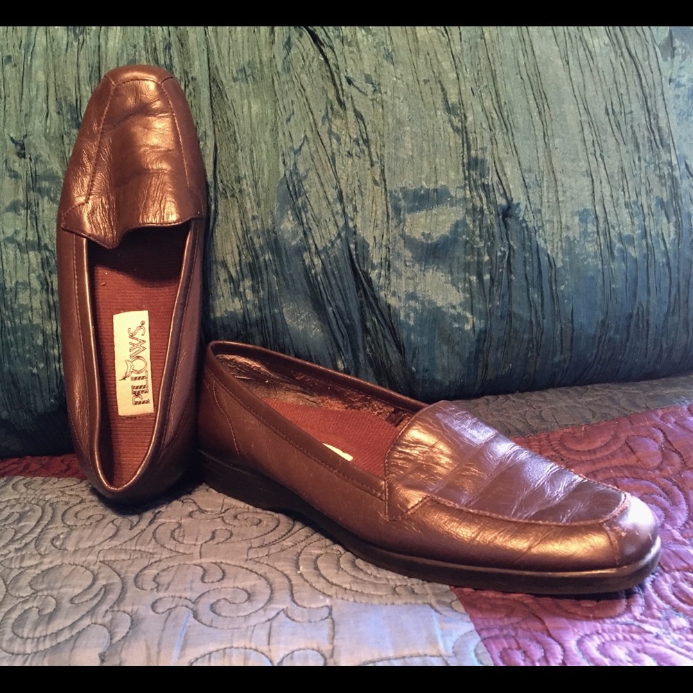 Brown Loafers/Flats